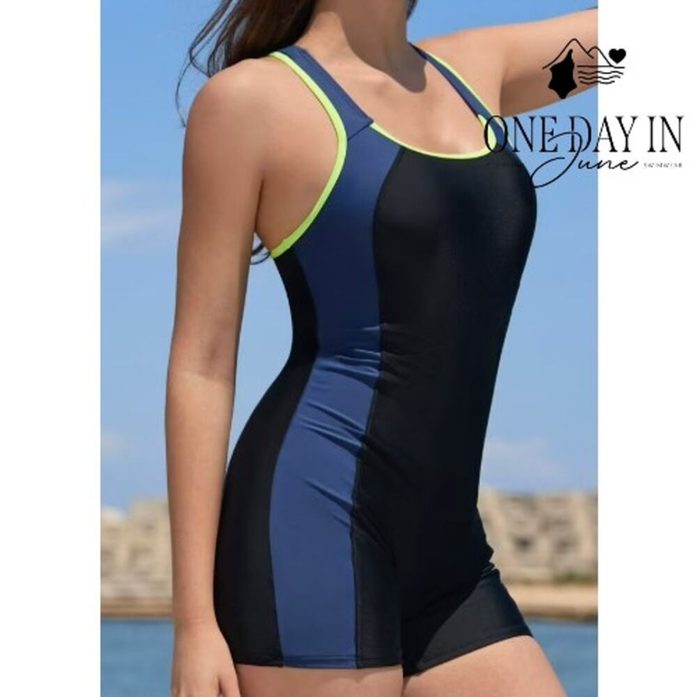 Charmo Boyshort One Piece Swimsuit Size L